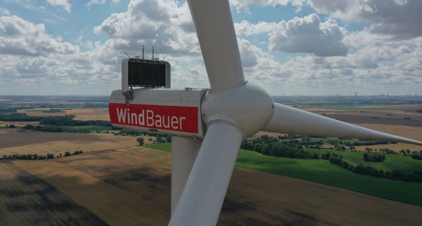 Aufbau einer Windenergieanlage im Windpark Bartow, Mecklenburg-Vorpommern